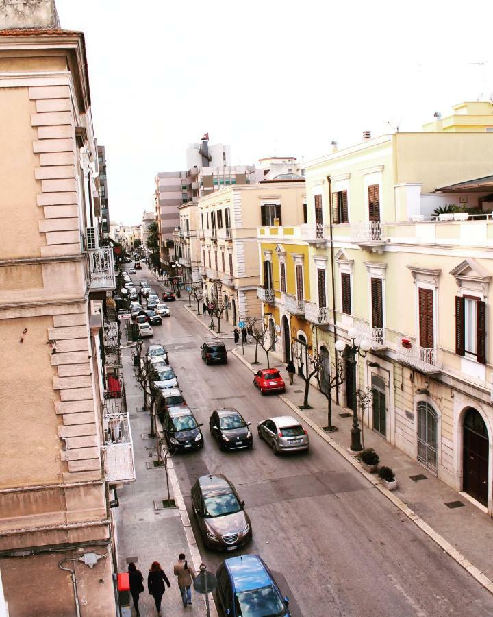 B&B Fabricanovantacinque Trani Buitenkant foto
