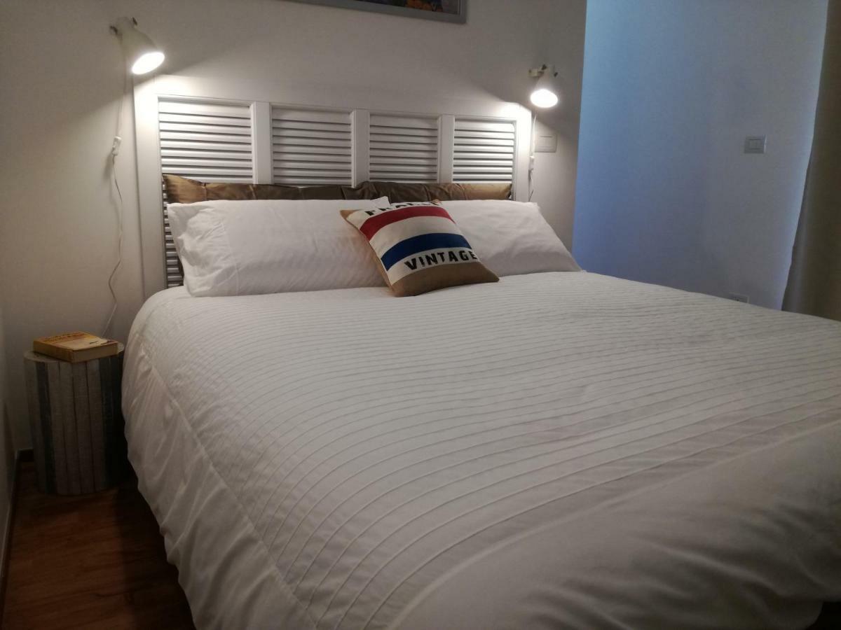 B&B Fabricanovantacinque Trani Buitenkant foto